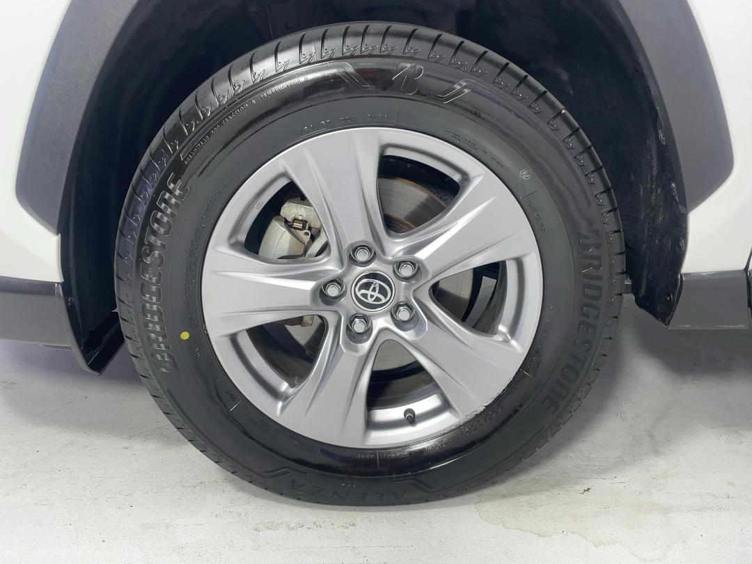Photo '10' of Toyota Rav4