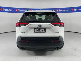 Photo '6' of Toyota Rav4