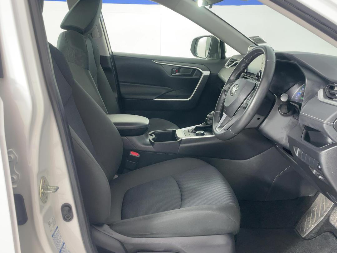Photo '16' of Toyota Rav4