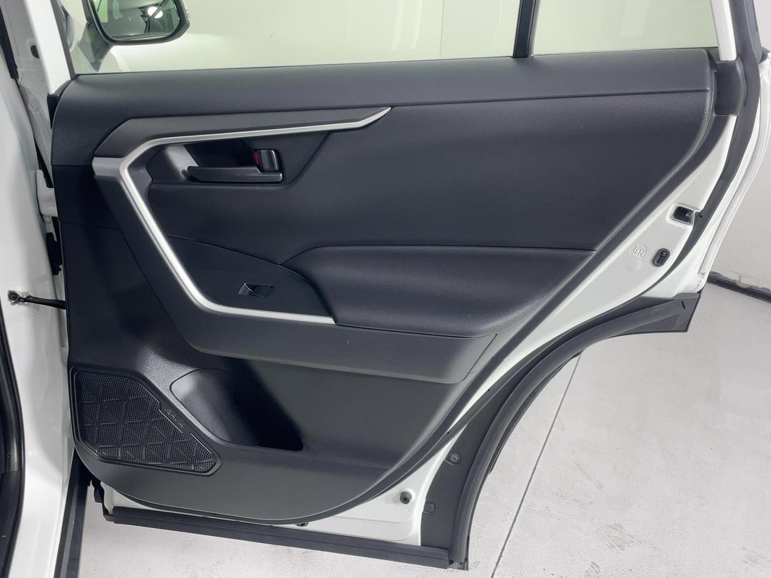 Photo '19' of Toyota Rav4