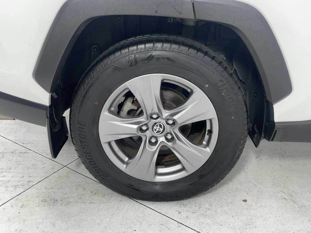 Photo '12' of Toyota Rav4