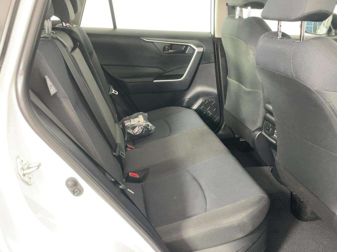 Photo '20' of Toyota Rav4