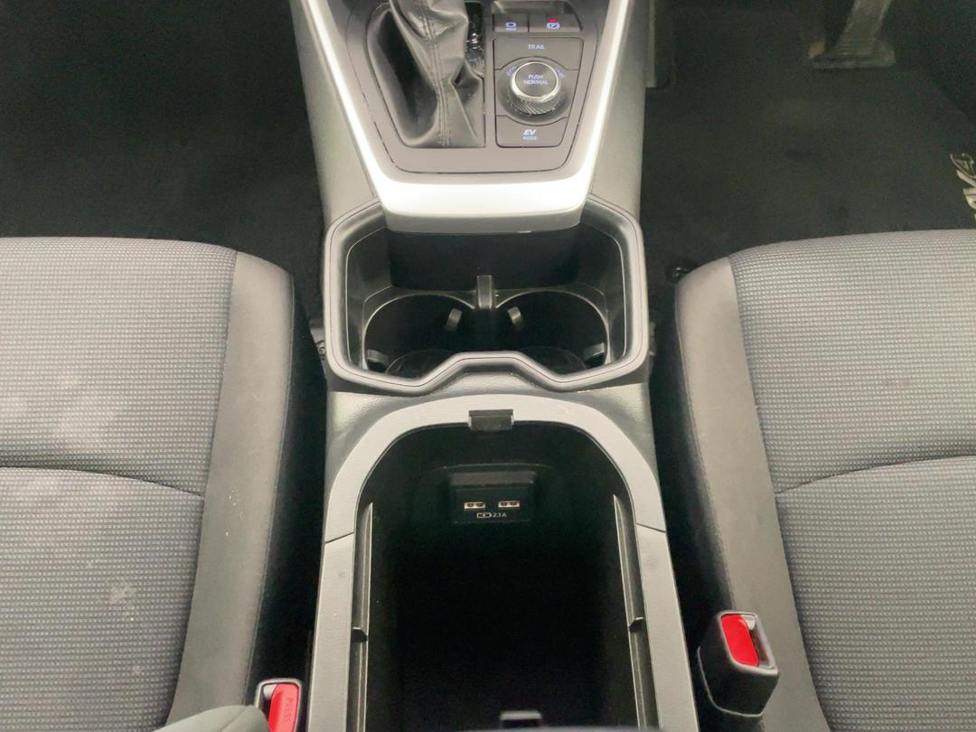 Photo '18' of Toyota Rav4