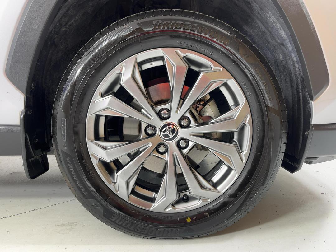 Photo '9' of Toyota Rav4