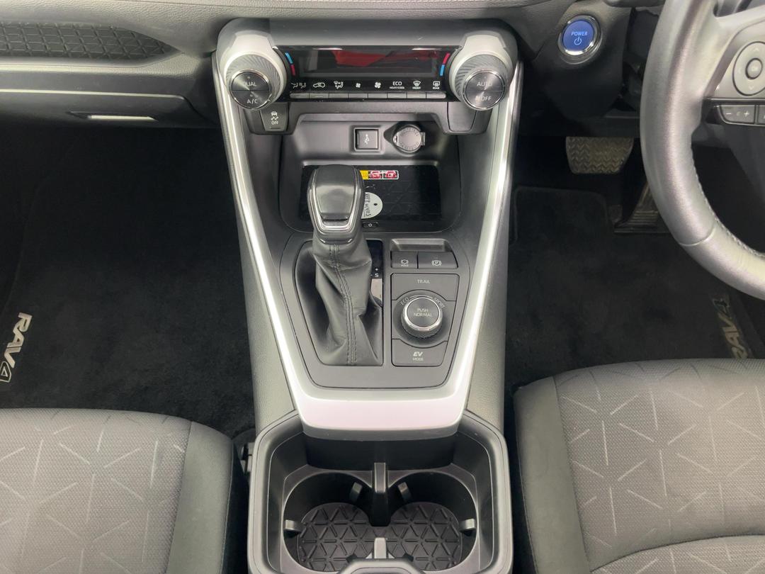 Photo '18' of Toyota Rav4