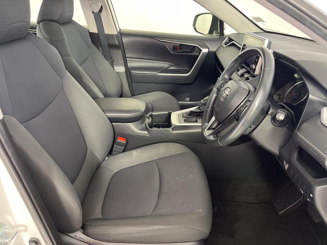 Photo '16' of Toyota Rav4