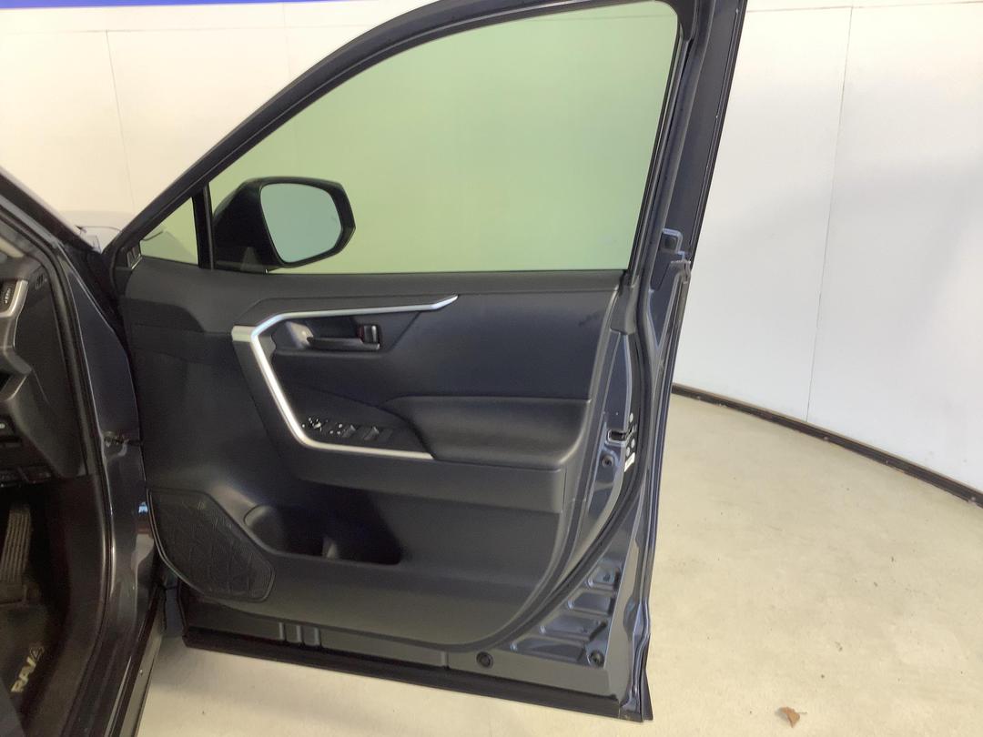 Photo '15' of Toyota Rav4