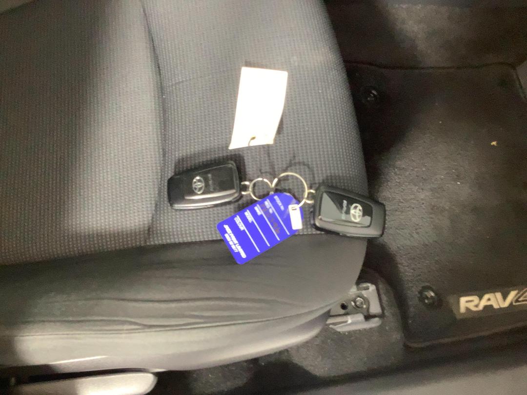 Photo '22' of Toyota Rav4