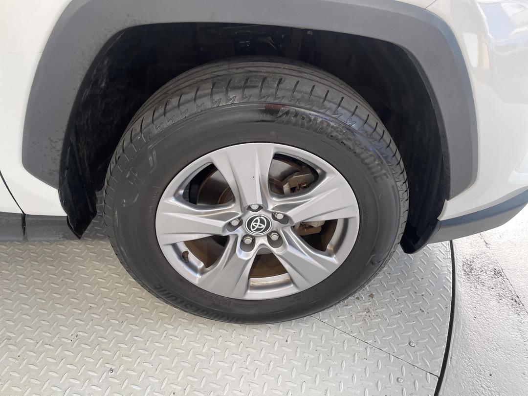 Photo '9' of Toyota Rav4