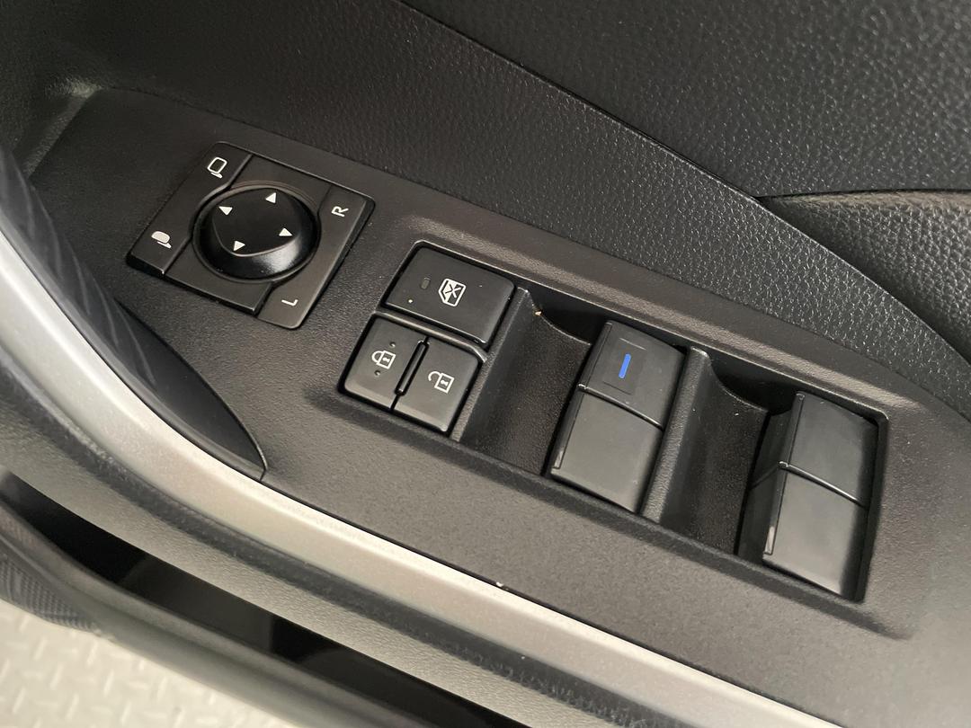 Photo '24' of Toyota Rav4