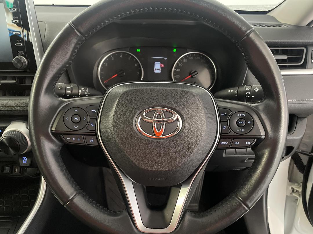 Photo '28' of Toyota Rav4