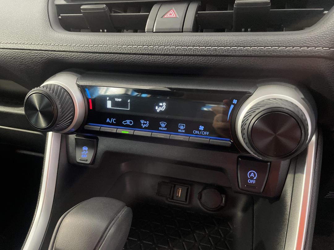 Photo '31' of Toyota Rav4