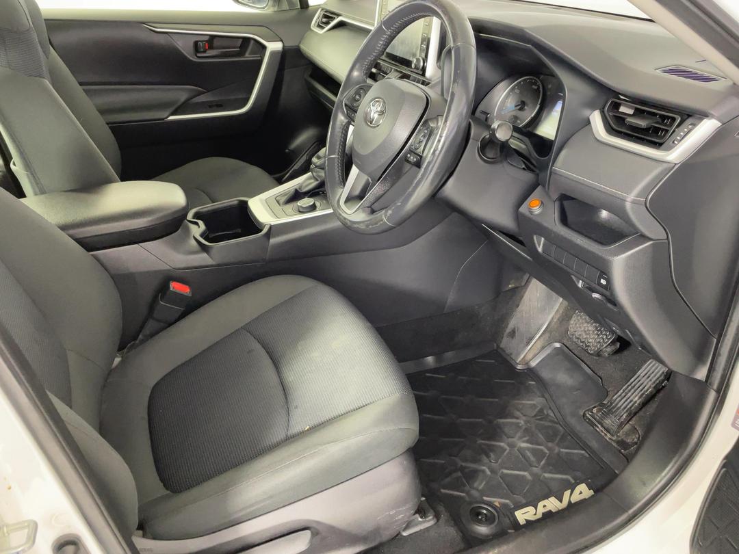 Photo '16' of Toyota Rav4