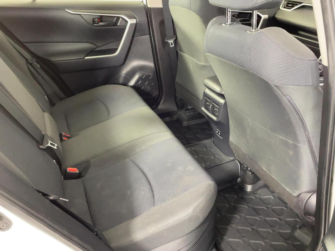Photo '20' of Toyota Rav4