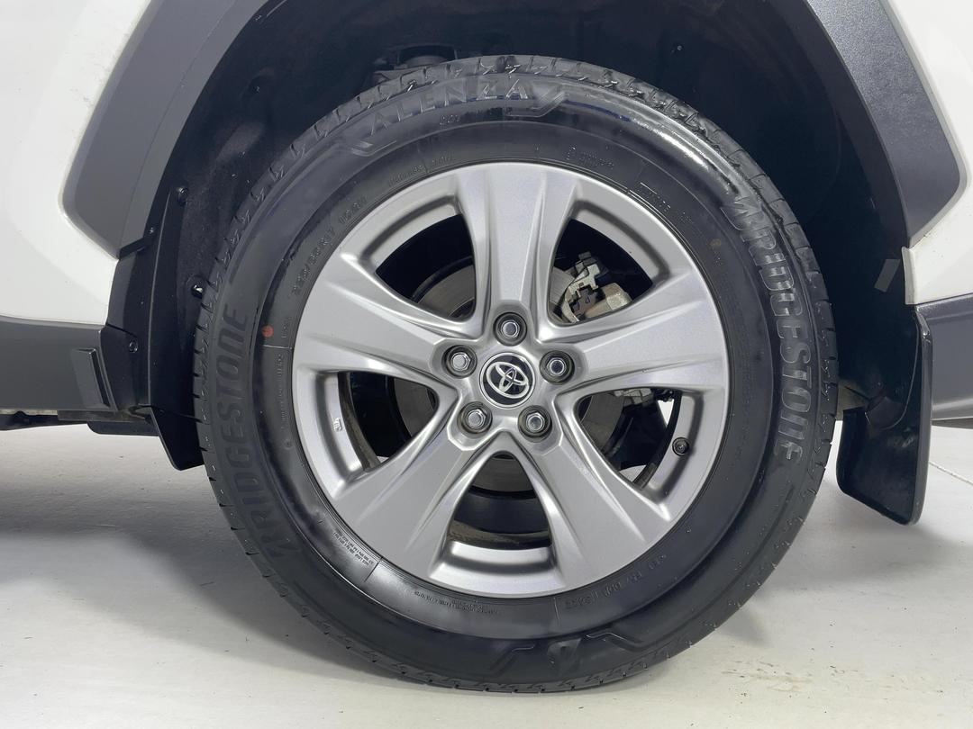 Photo '11' of Toyota Rav4