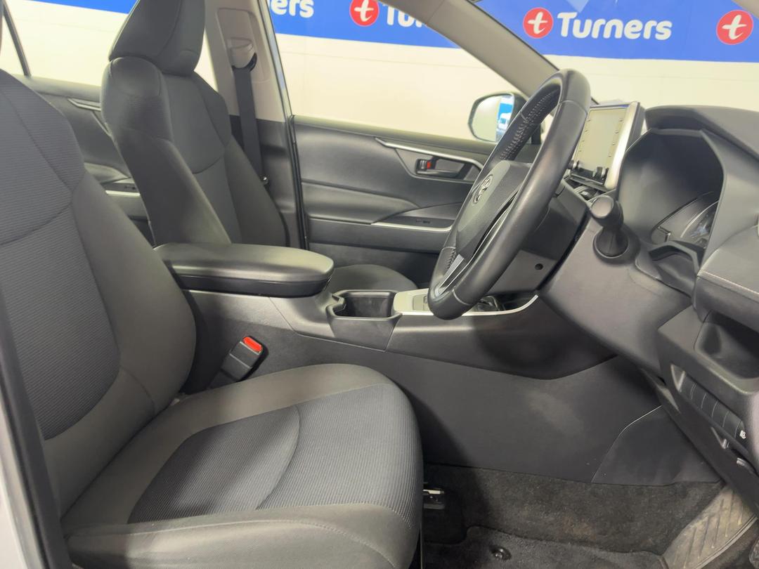 Photo '16' of Toyota Rav4