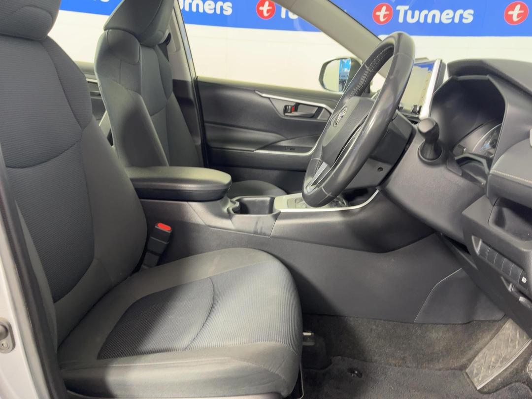 Photo '16' of Toyota Rav4