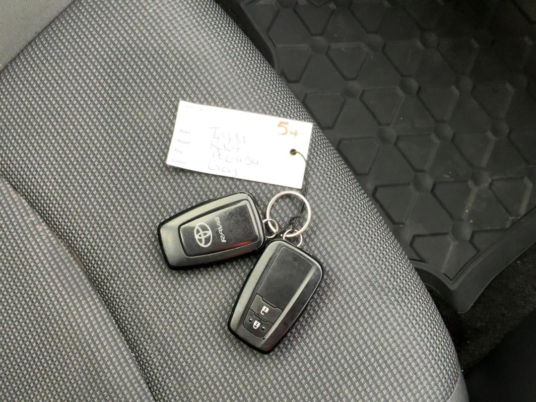 Photo '22' of Toyota Rav4