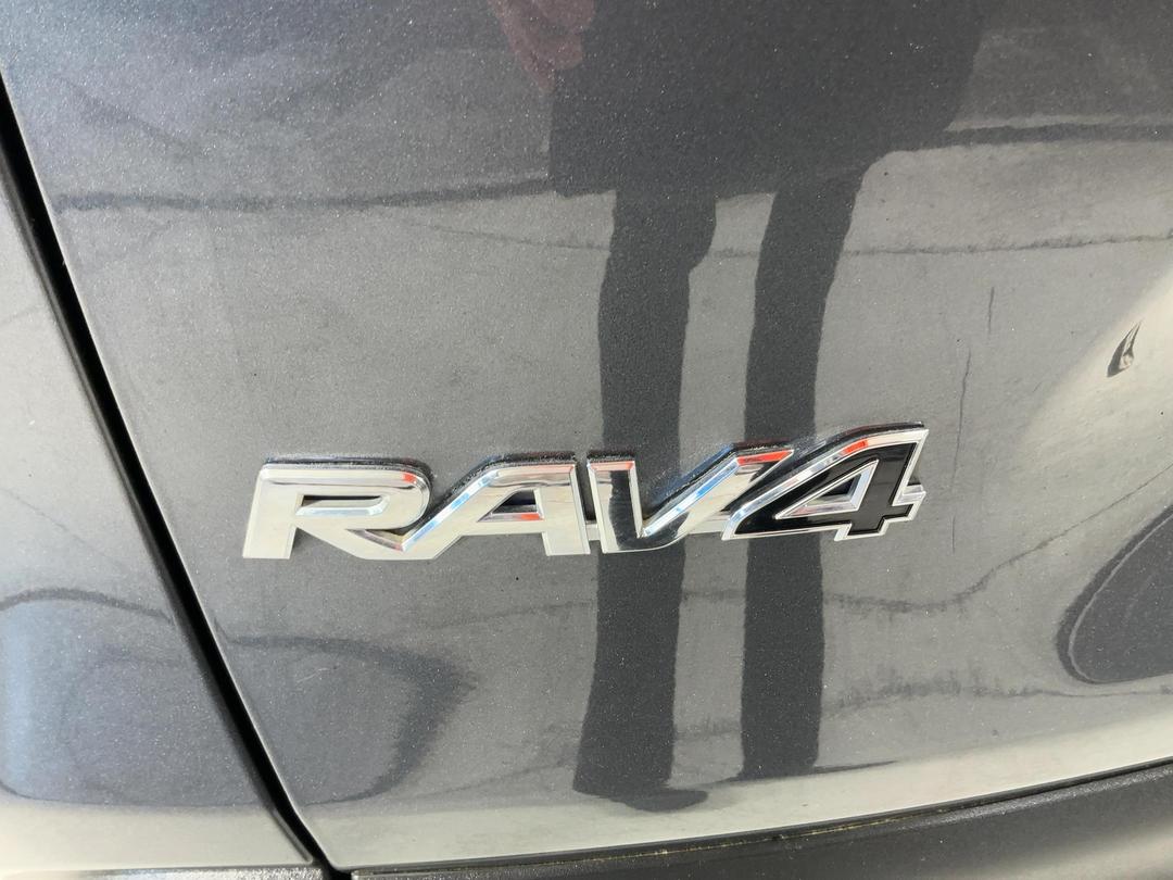 Photo '29' of Toyota Rav4
