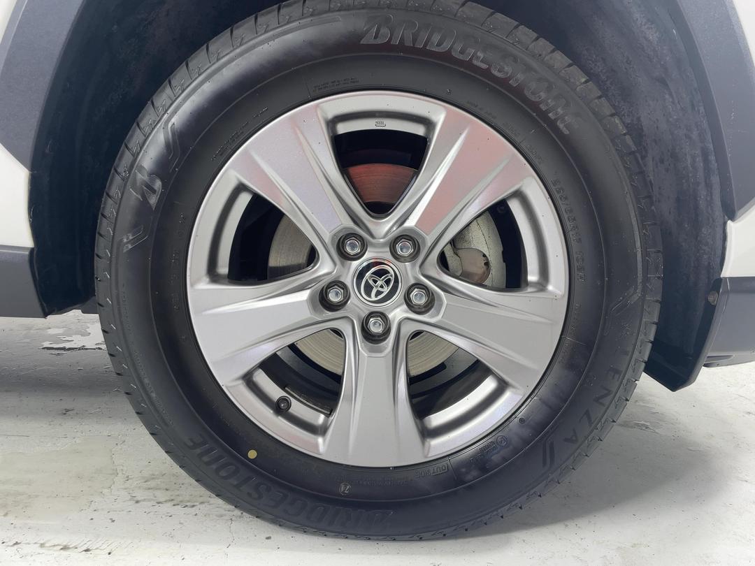 Photo '9' of Toyota Rav4