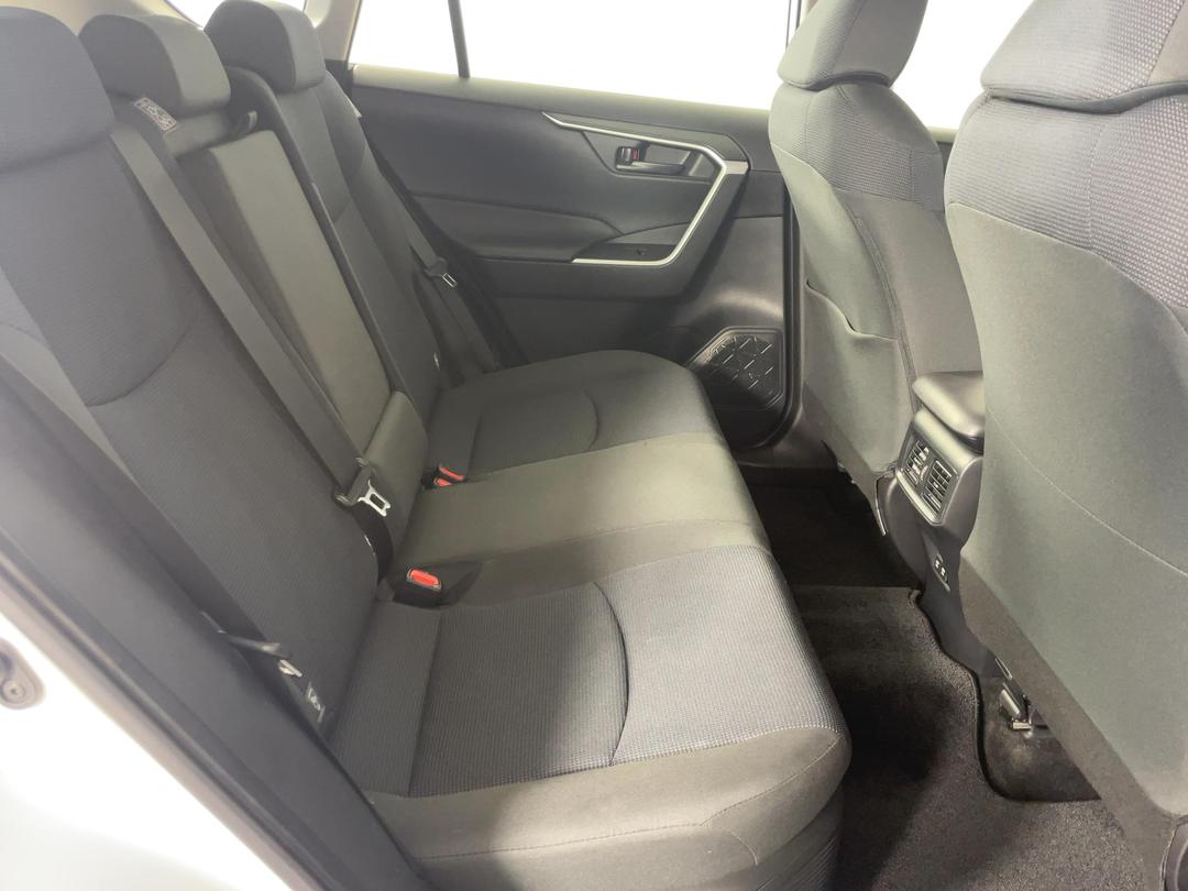 Photo '20' of Toyota Rav4
