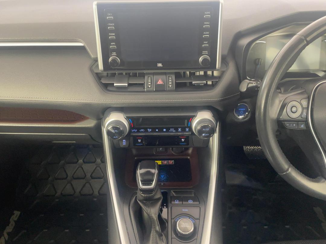 Photo '18' of Toyota Rav4