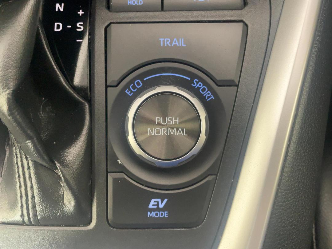 Photo '28' of Toyota Rav4