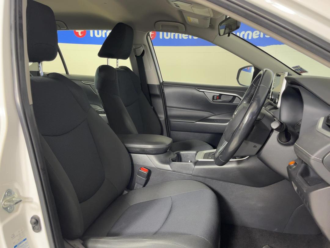Photo '16' of Toyota Rav4