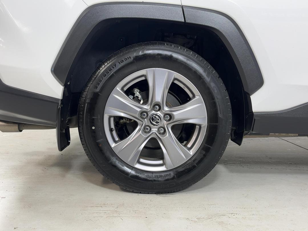 Photo '12' of Toyota Rav4