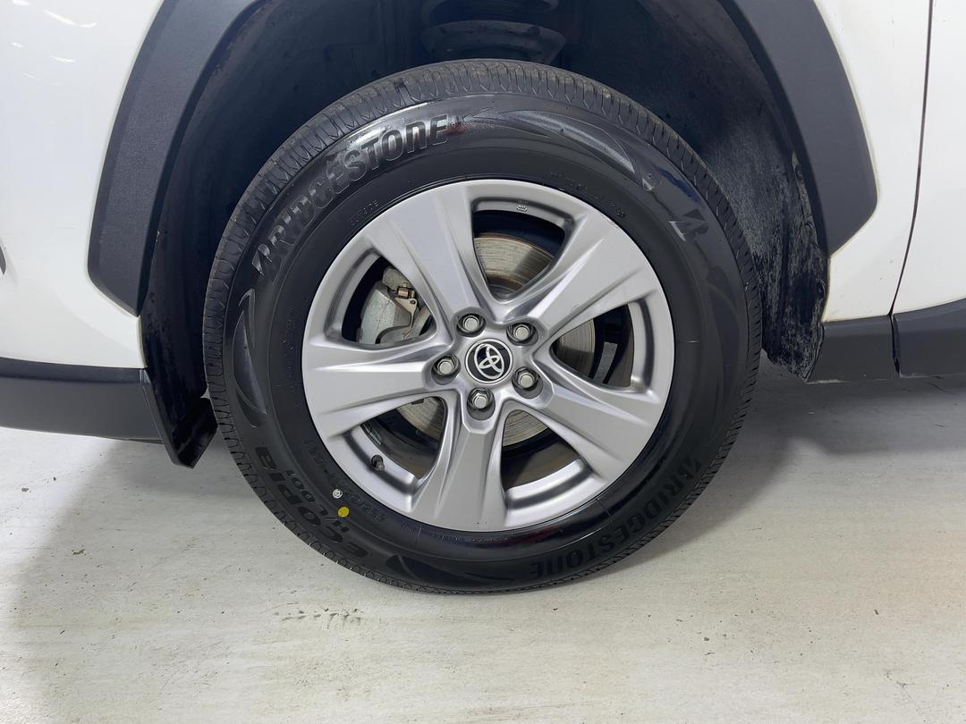 Photo '10' of Toyota Rav4