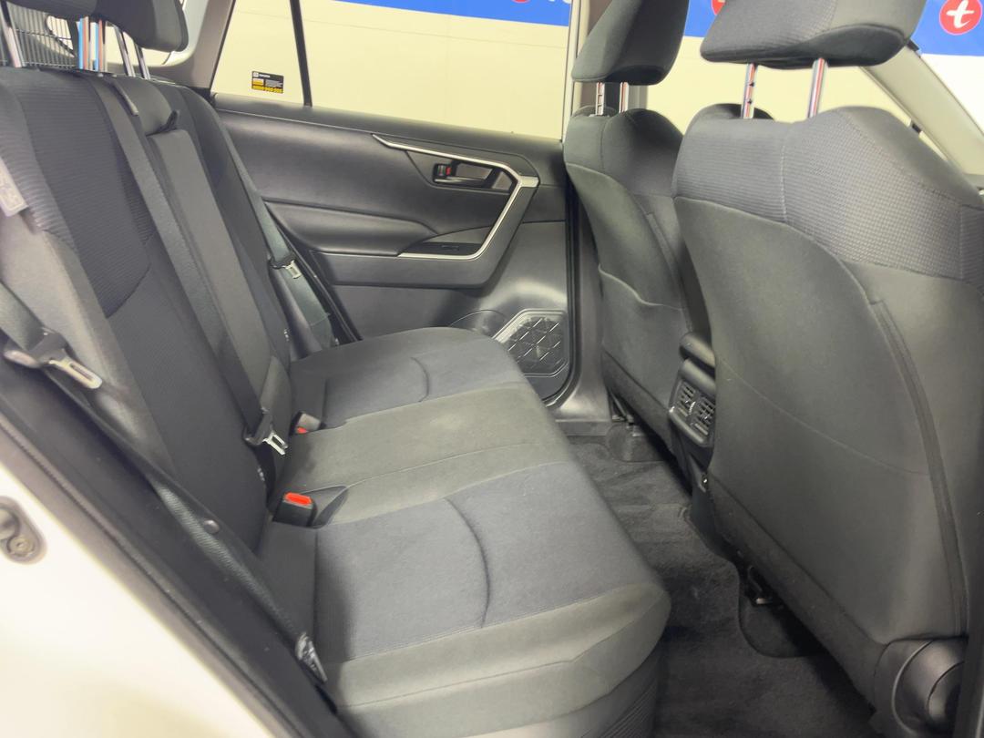 Photo '20' of Toyota Rav4