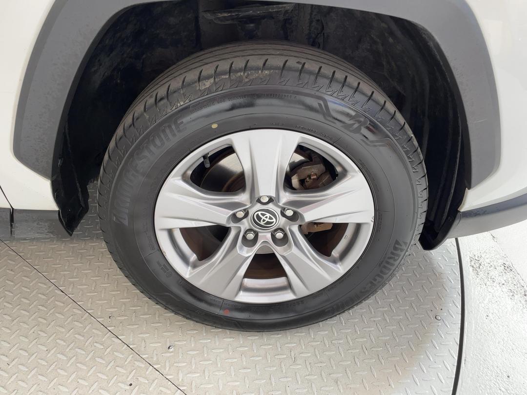 Photo '9' of Toyota Rav4