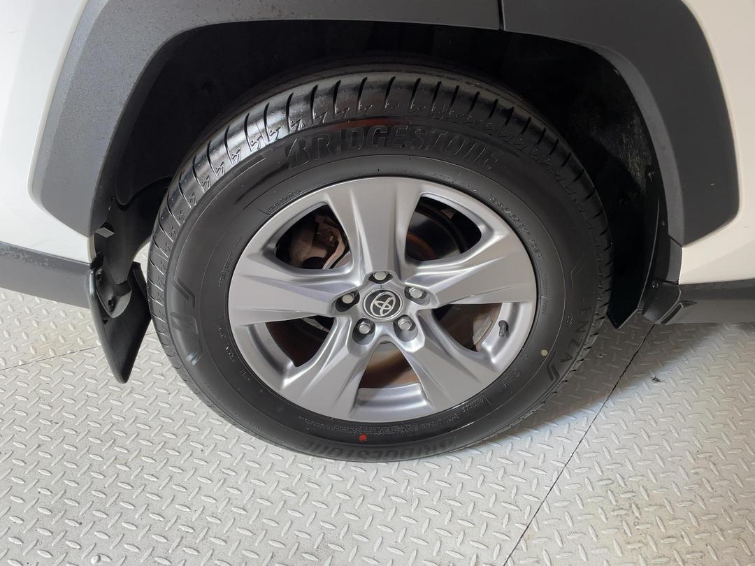 Photo '12' of Toyota Rav4