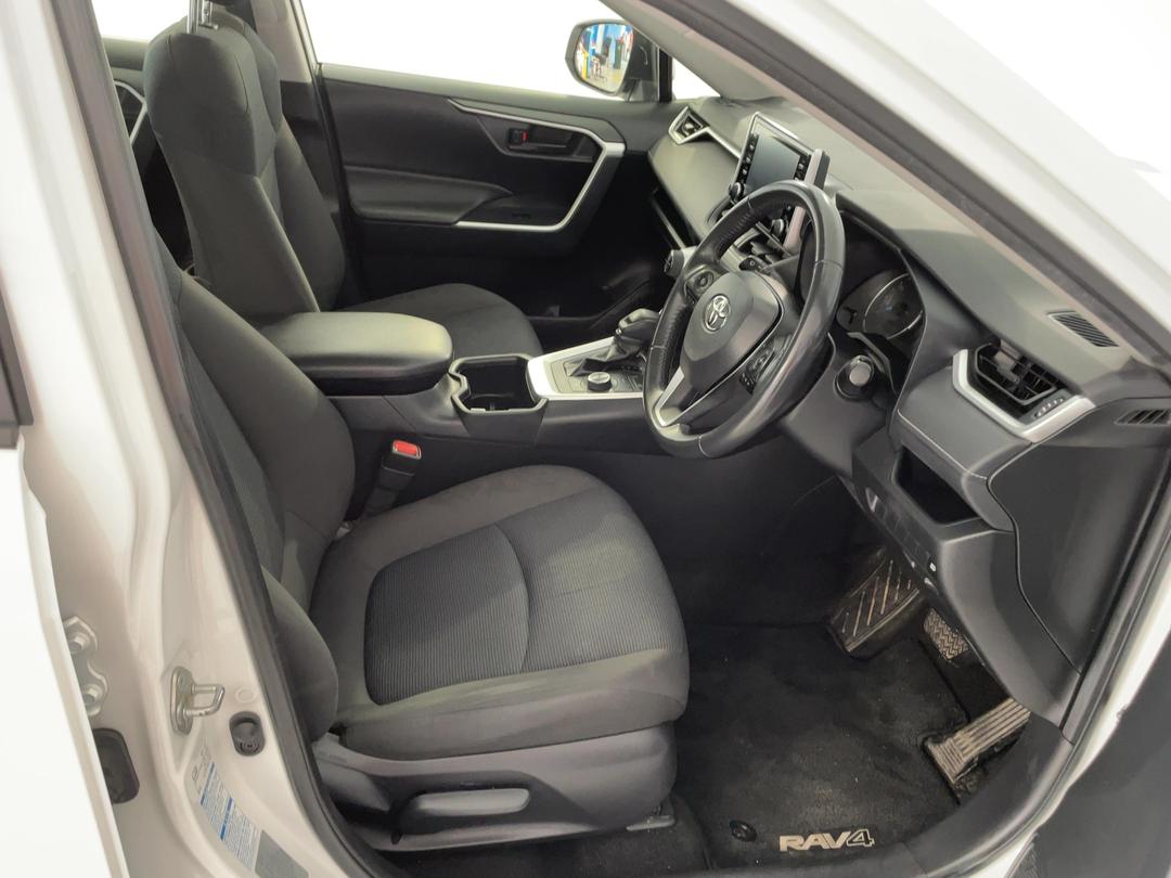 Photo '16' of Toyota Rav4