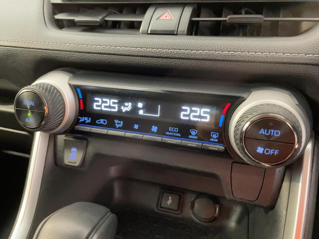 Photo '31' of Toyota Rav4