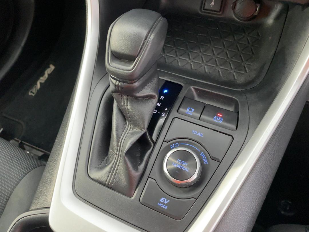 Photo '32' of Toyota Rav4