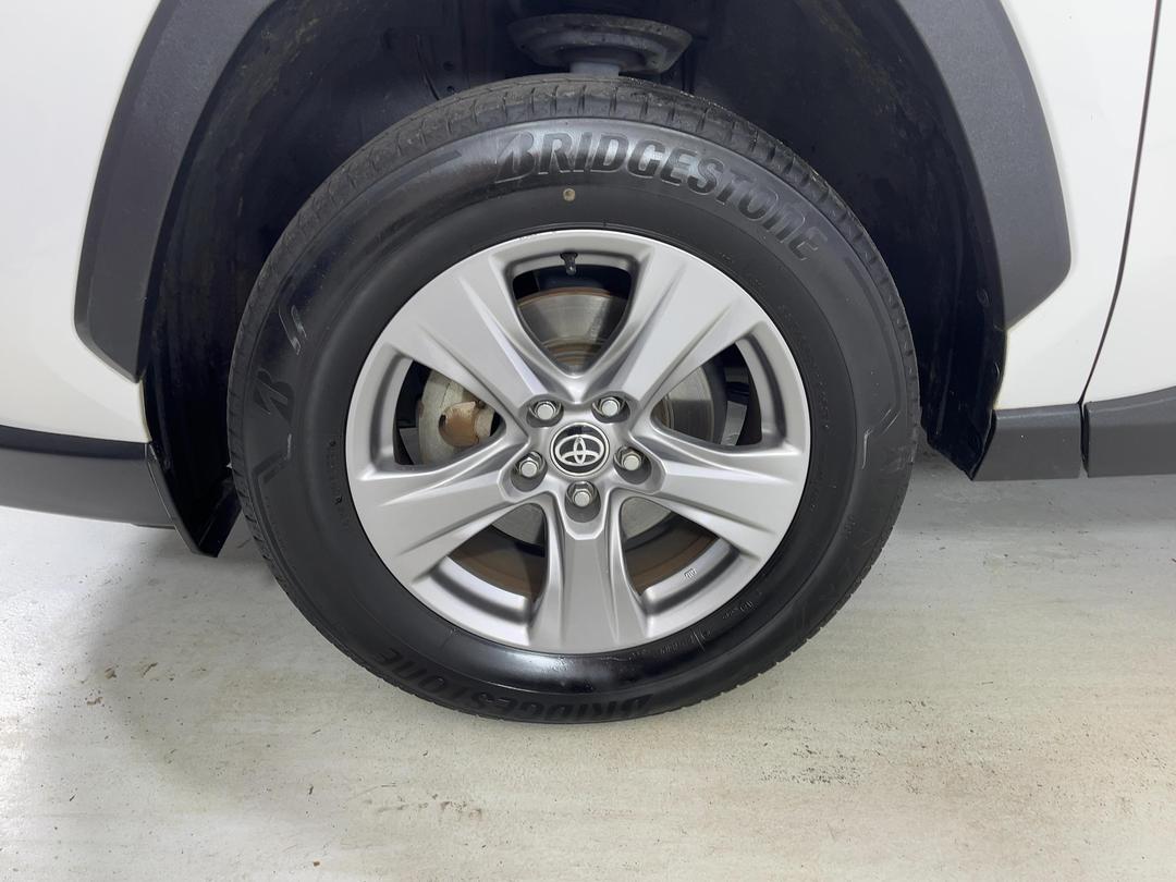 Photo '10' of Toyota Rav4