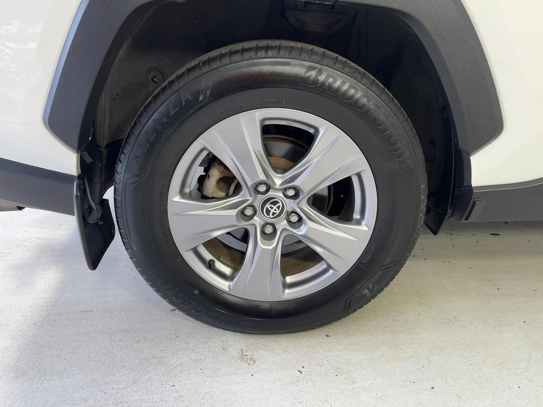 Photo '12' of Toyota Rav4