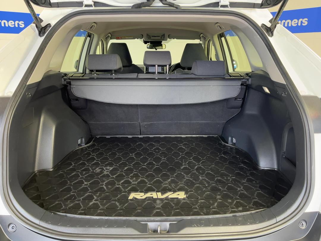 Photo '14' of Toyota Rav4