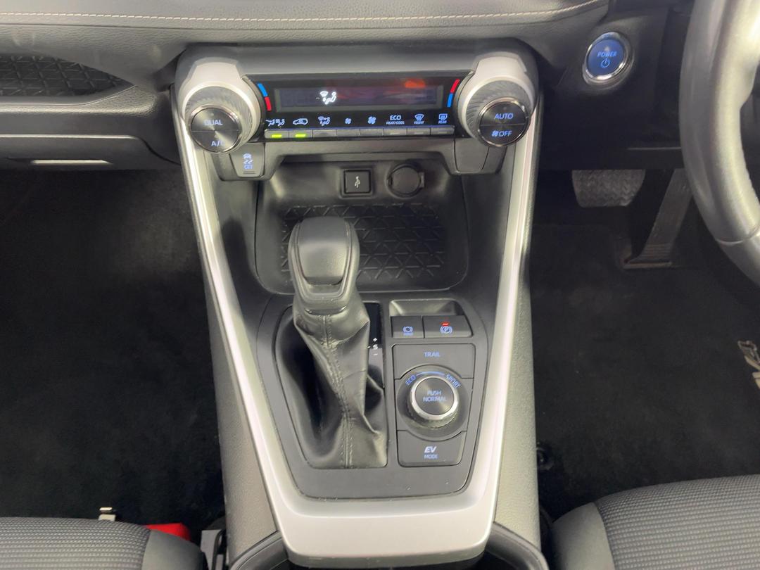 Photo '18' of Toyota Rav4