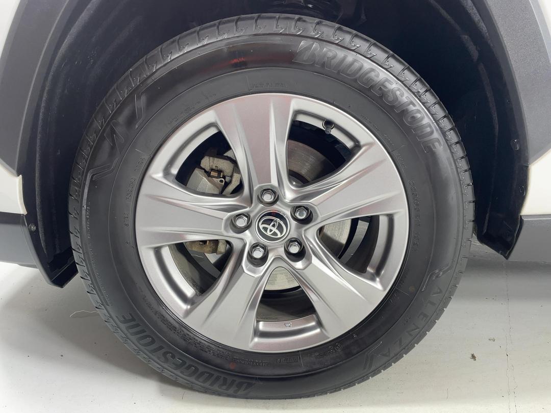 Photo '10' of Toyota Rav4