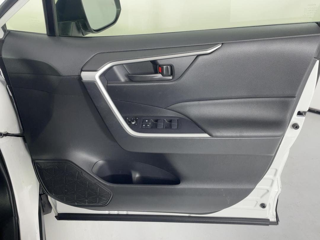 Photo '15' of Toyota Rav4