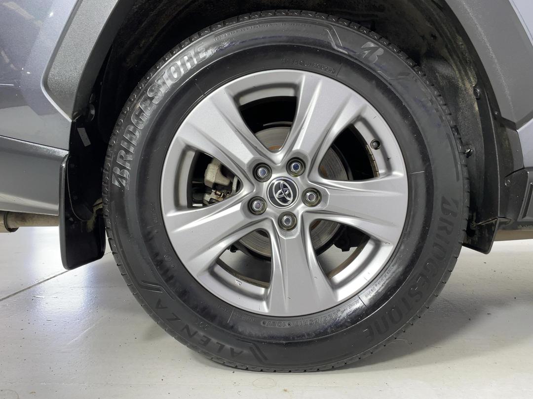 Photo '12' of Toyota Rav4