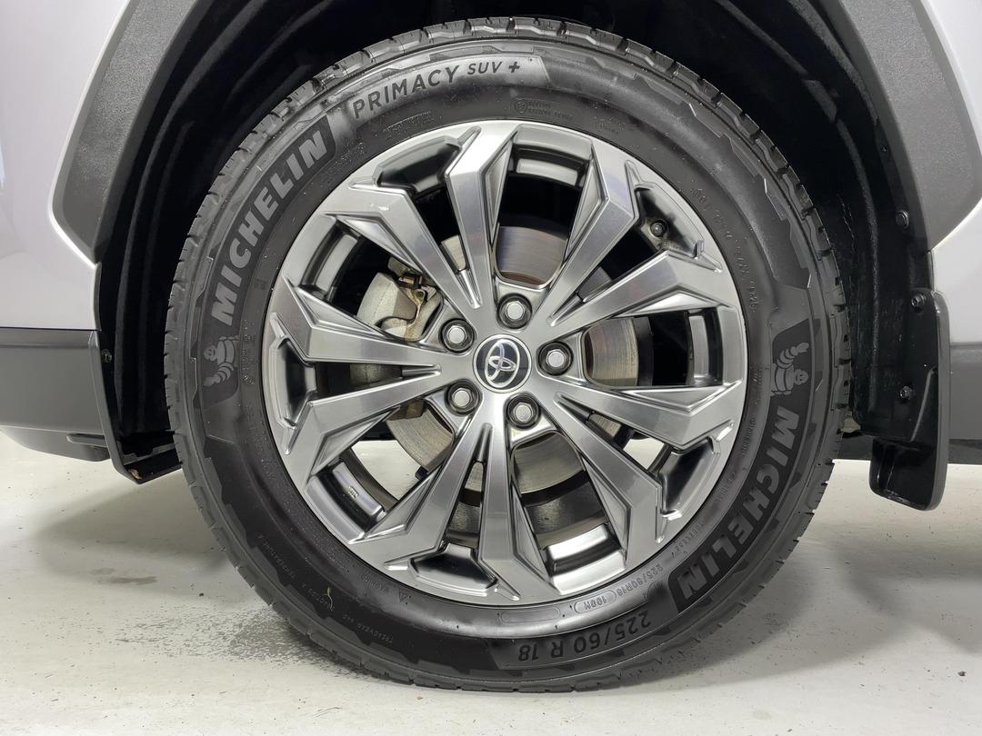 Photo '10' of Toyota Rav4
