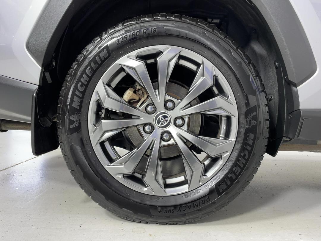 Photo '12' of Toyota Rav4