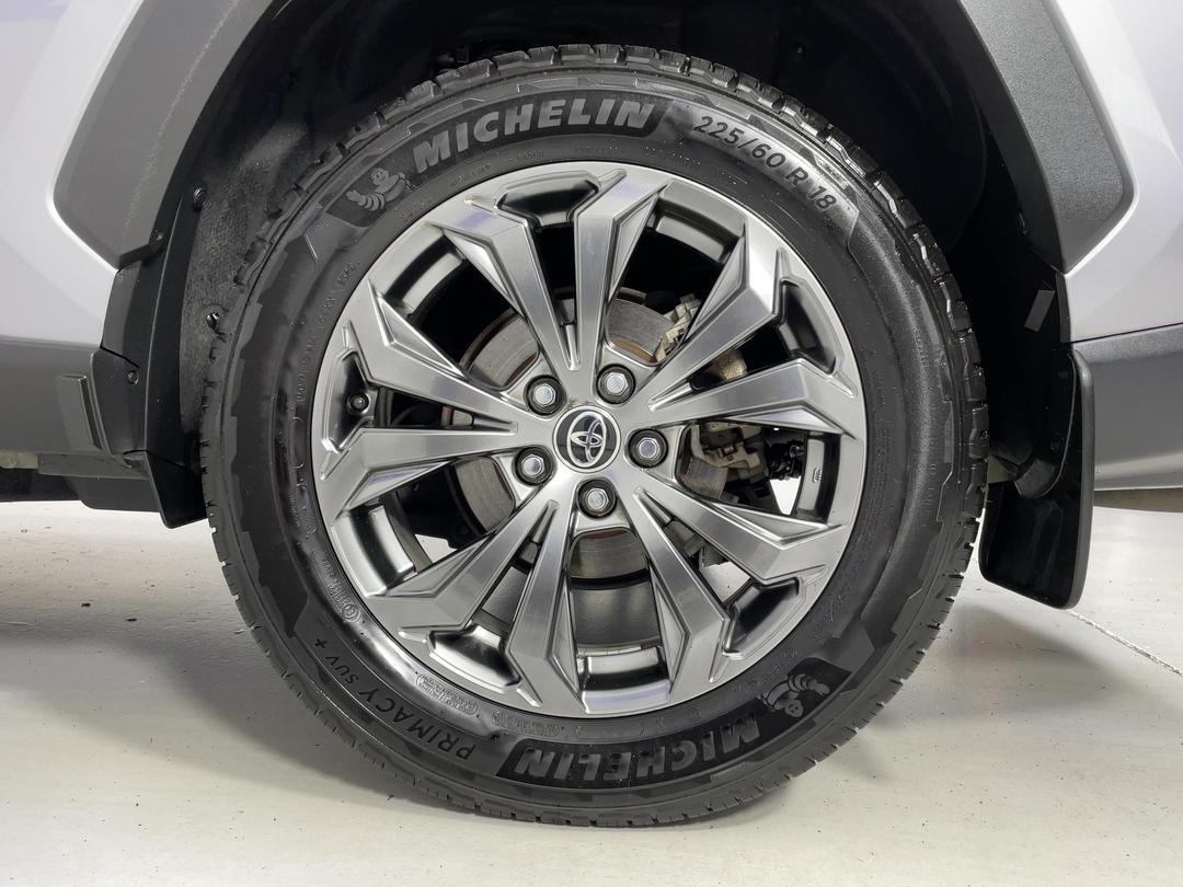 Photo '11' of Toyota Rav4