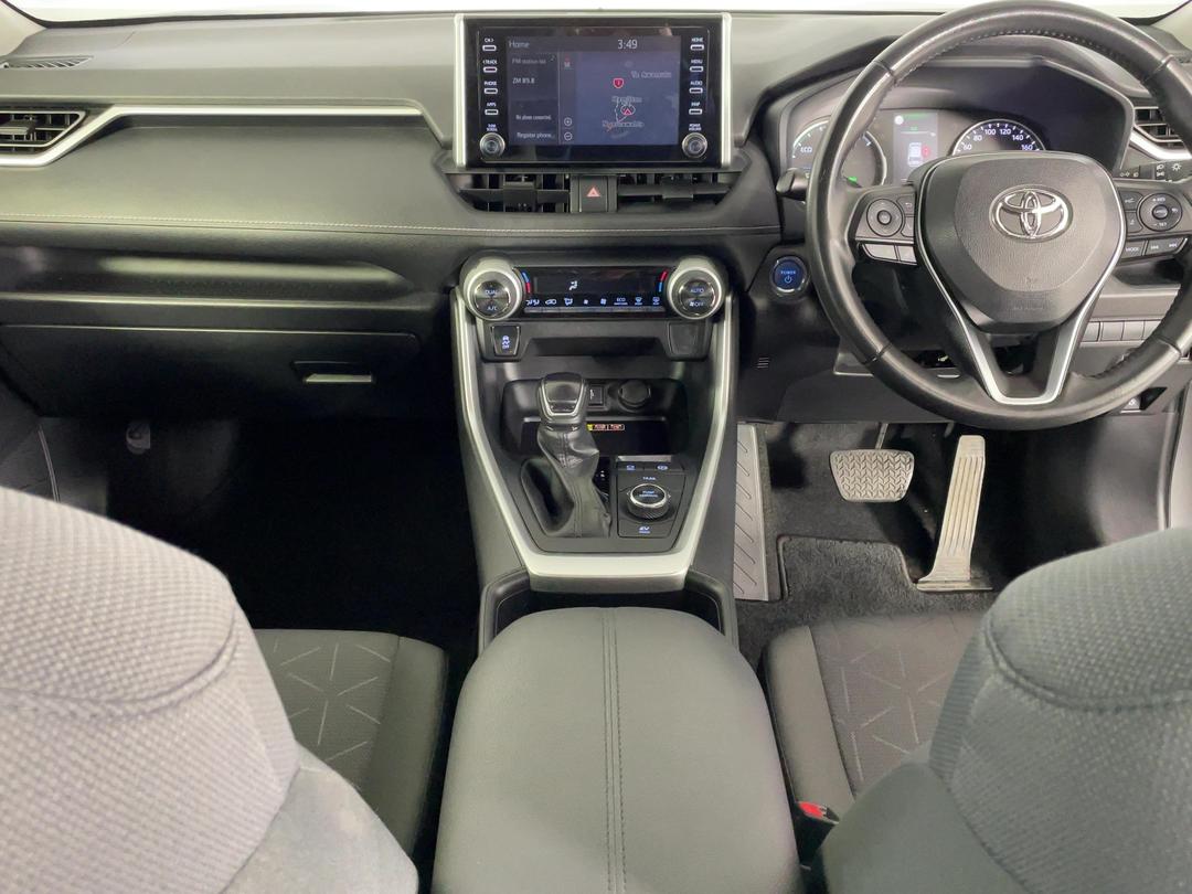 Photo '17' of Toyota Rav4