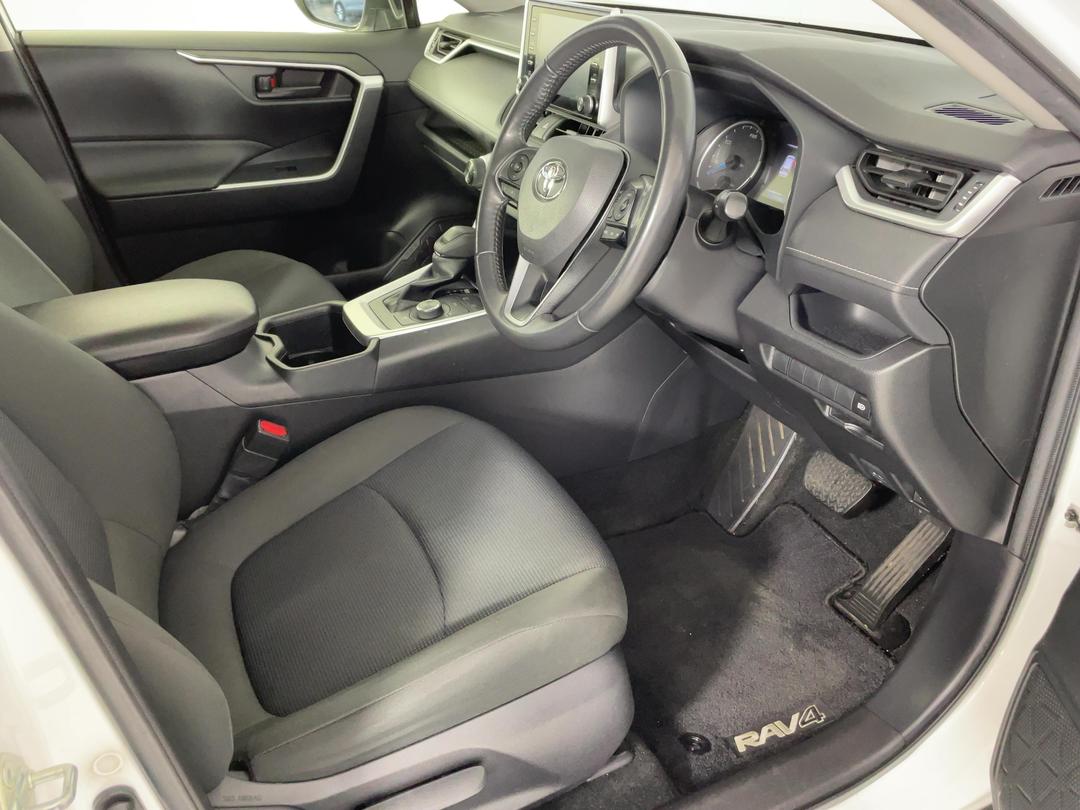Photo '16' of Toyota Rav4