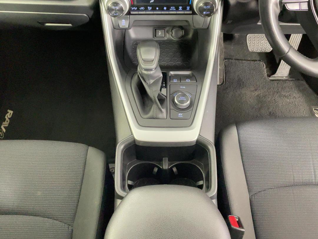 Photo '18' of Toyota Rav4