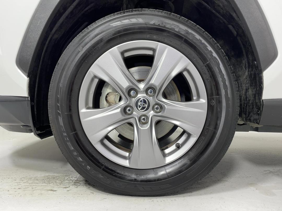Photo '10' of Toyota Rav4